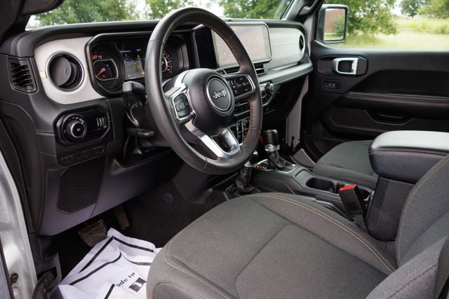 2024 Jeep Wrangler Sahara