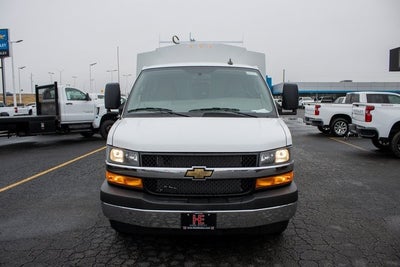2024 Chevrolet Express Cutaway 3500 1WT