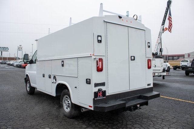 2024 Chevrolet Express Cutaway 3500 1WT