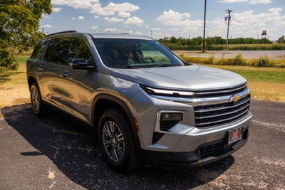 2024 Chevrolet Traverse LT