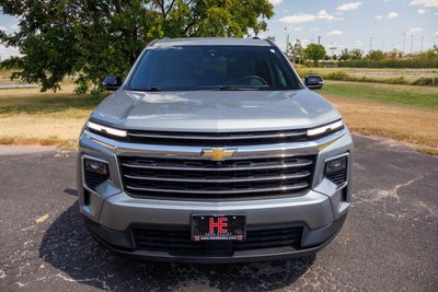 2024 Chevrolet Traverse LT