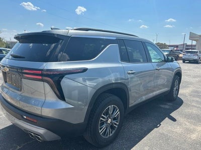 2024 Chevrolet Traverse LT
