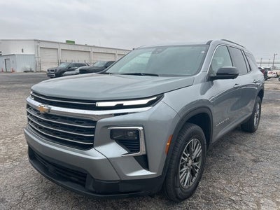 2024 Chevrolet Traverse LT
