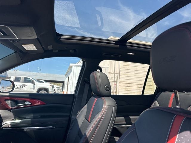 2025 Chevrolet Traverse RS