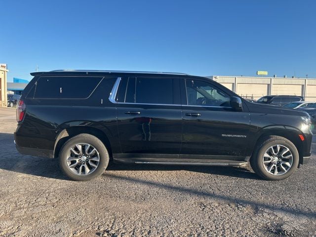 2023 Chevrolet Suburban LS