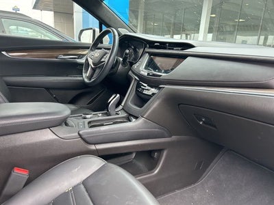 2022 Cadillac XT5 Premium Luxury