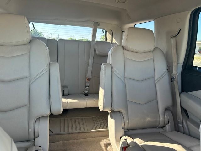 2018 Cadillac Escalade Luxury