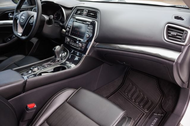 2023 Nissan Maxima SV