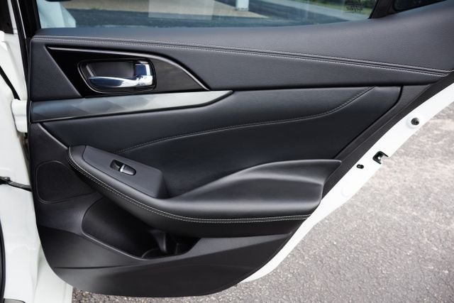 2023 Nissan Maxima SV
