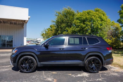 2022 Volkswagen Atlas 3.6L V6 SE w/Technology