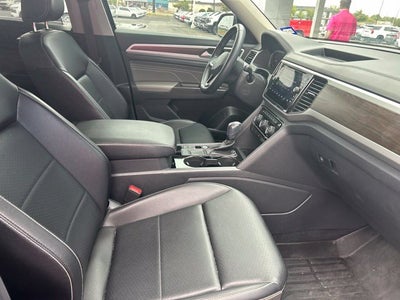 2022 Volkswagen Atlas 3.6L V6 SE w/Technology
