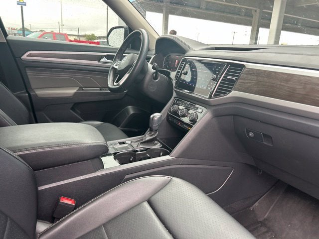 2022 Volkswagen Atlas 3.6L V6 SE w/Technology
