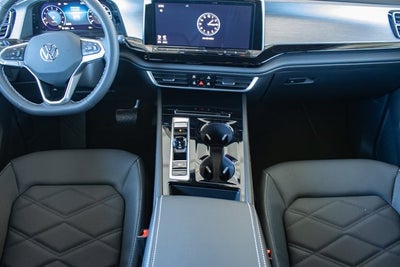 2024 Volkswagen Atlas Cross Sport 2.0T SE w/Technology