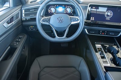 2024 Volkswagen Atlas Cross Sport 2.0T SE w/Technology