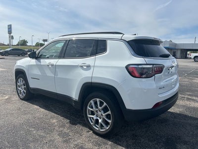 2024 Jeep Compass Latitude Lux