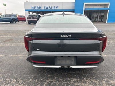2025 Kia K4 LXS