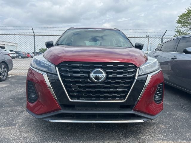 2021 Nissan Kicks SR