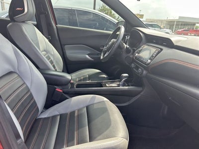 2021 Nissan Kicks SR