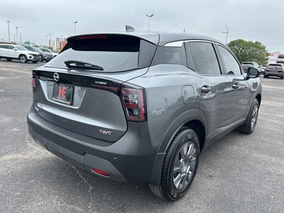 2025 Nissan Kicks S