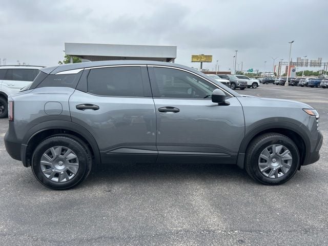 2025 Nissan Kicks S