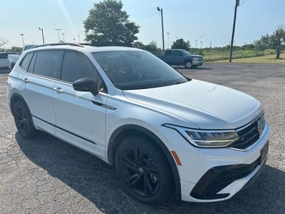 2023 Volkswagen Tiguan SE R-Line Black