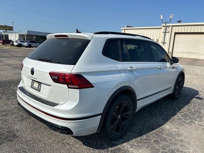 2023 Volkswagen Tiguan SE R-Line Black