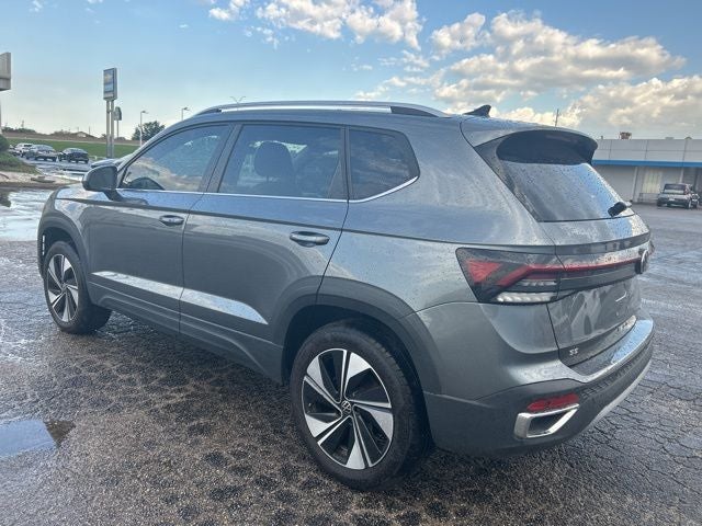 2025 Volkswagen Taos SE