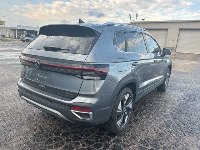 2025 Volkswagen Taos SE