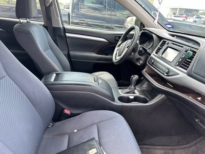 2015 Toyota Highlander LE