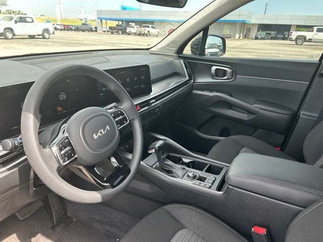 2025 Kia Sorento LX