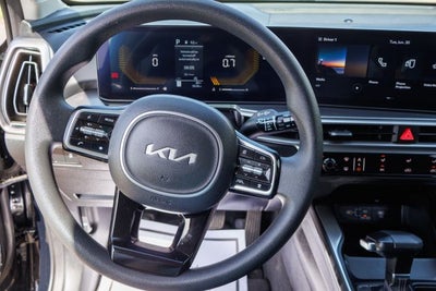 2025 Kia Sorento LX