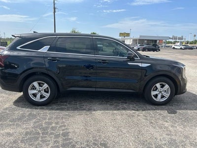 2025 Kia Sorento LX