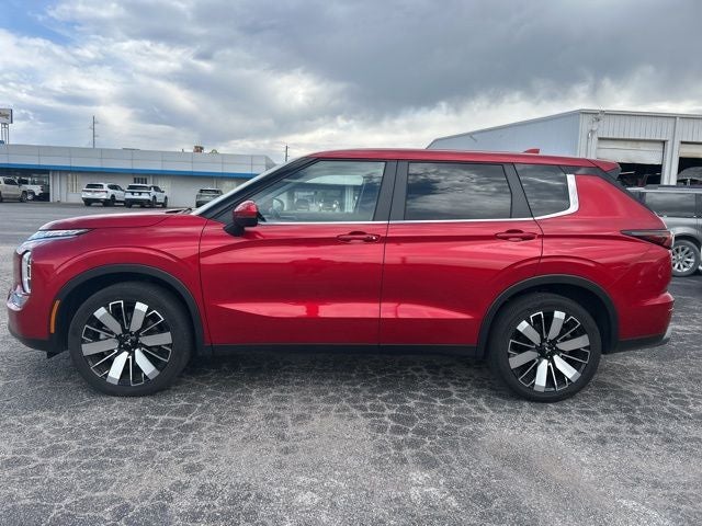 2025 Mitsubishi Outlander SE