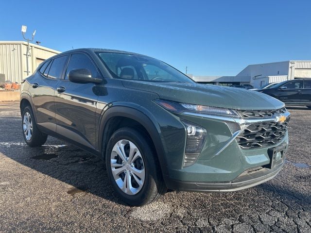 2025 Chevrolet Trax LS
