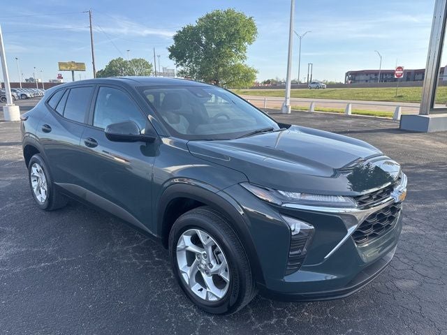 2025 Chevrolet Trax LS