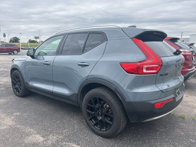 2021 Volvo XC40 Momentum